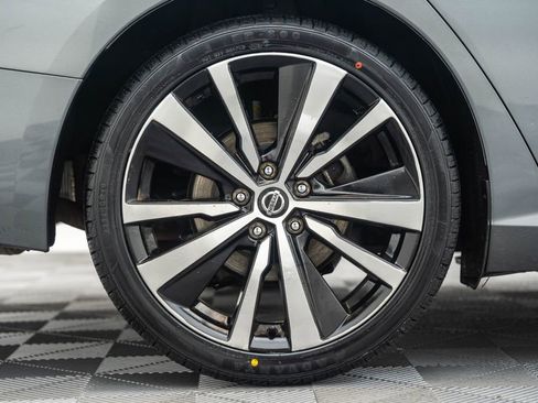 Used 2022 Nissan Altima 2.5 SR FWD image 18