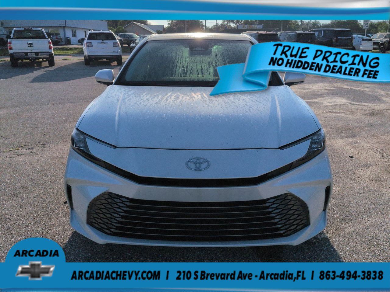 Used 2025 Toyota Camry XLE FWD image 7