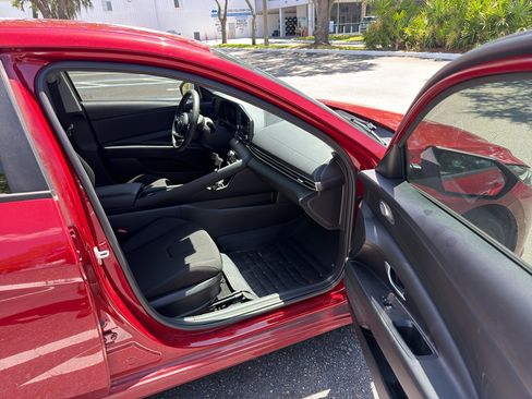 Used 2023 Hyundai Elantra Blue w/ Cargo Package image 7