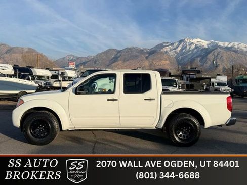 Used 2017 Nissan Frontier SV w/ SV Value Truck Package image 1