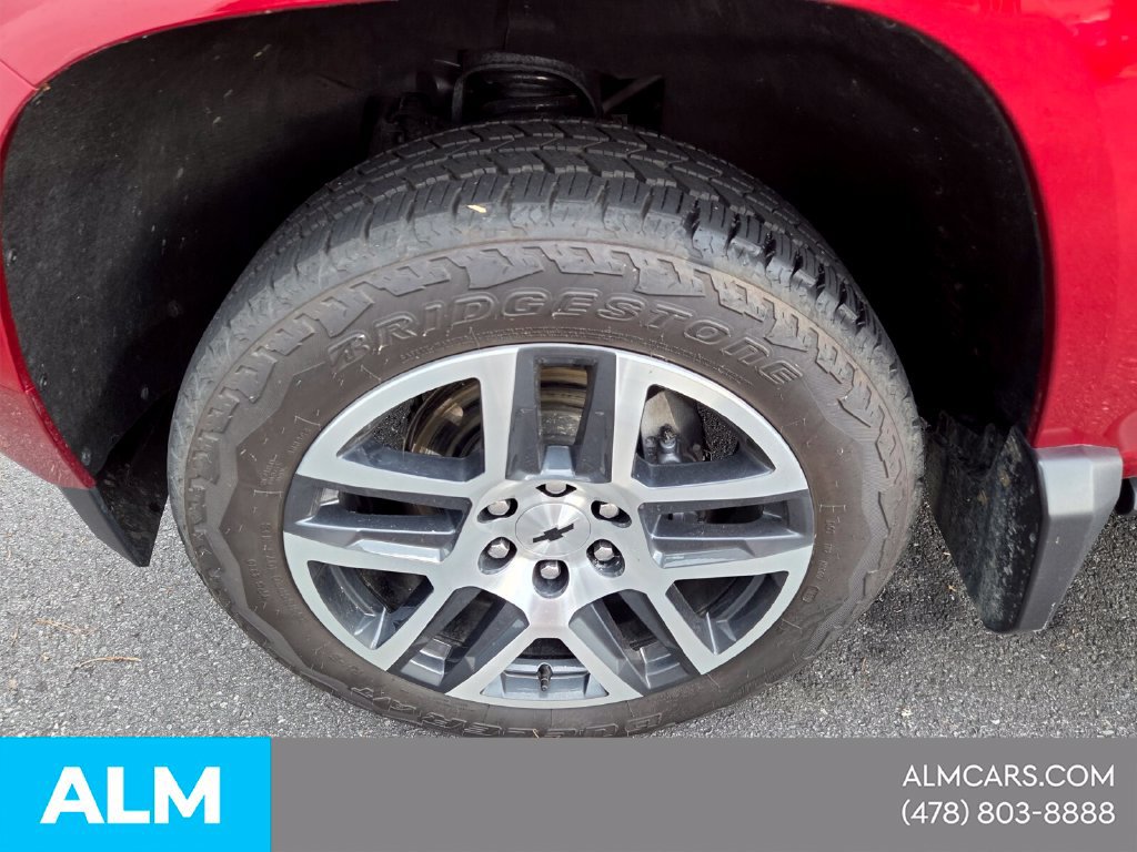 Used 2024 Chevrolet Colorado Z71 w/ Z71 Convenience Package 2 AWD/4WD image 3