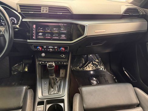 Used 2020 Audi Q3 2.0T Prestige AWD/4WD image 35