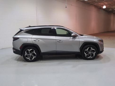 Certified 2023 Hyundai Tucson Limited AWD/4WD image 2