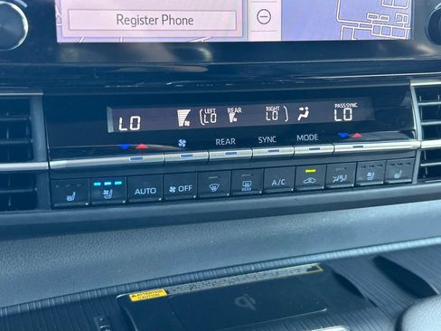 Used 2024 Toyota Sienna XSE w/ XSE Premium Package AWD/4WD image 38