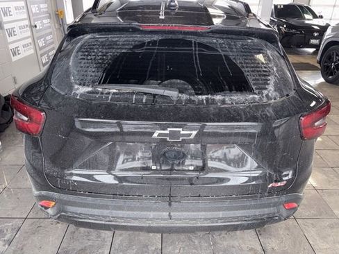 Used 2025 Chevrolet Trax RS w/ Sunroof Package image 5