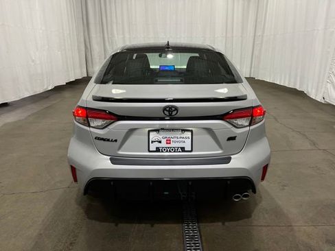 New 2026 Toyota Corolla SE w/ SE Package FWD image 4