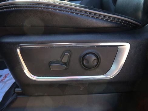 Used 2024 RAM 1500 Laramie image 21