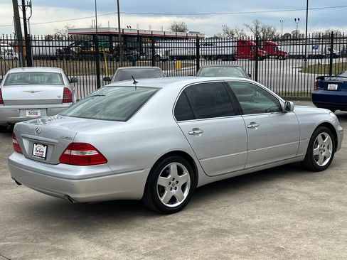 Used 2005 Lexus LS 430 RWD image 80