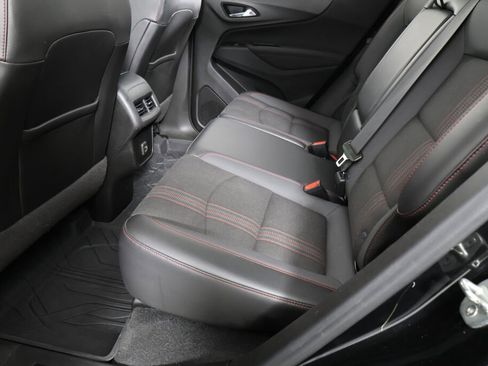 Used 2022 Chevrolet Equinox RS w/ LPO, Floor Liner Package image 17