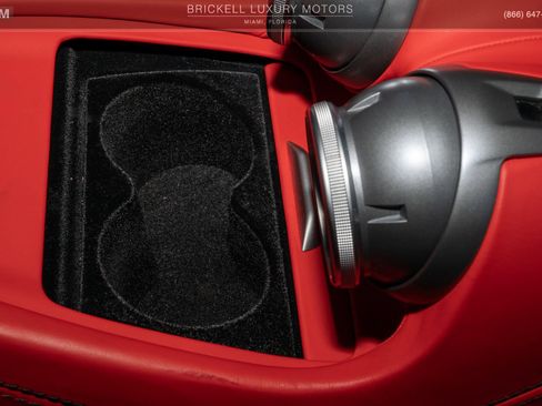 Used 2018 Ferrari GTC4Lusso T RWD image 25