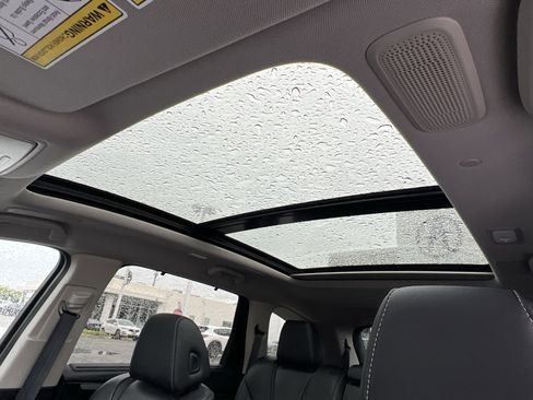 Used 2025 Acura MDX SH-AWD w/ Technology Package image 25