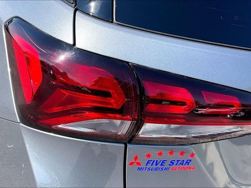 Used 2023 Chevrolet Equinox LS w/ LS Convenience Package AWD/4WD image 28