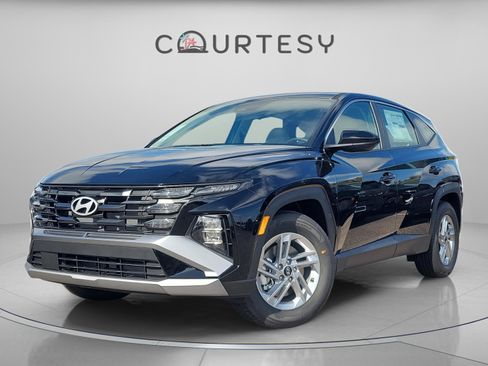 New 2026 Hyundai Tucson SE image 1