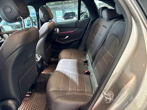 Used 2020 Mercedes-Benz GLC 300 4MATIC image 13