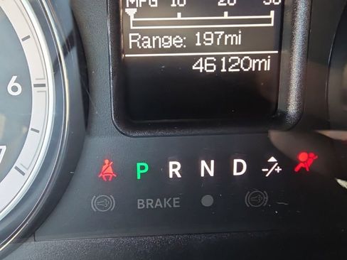Used 2024 RAM 1500 Classic SLT AWD/4WD image 16