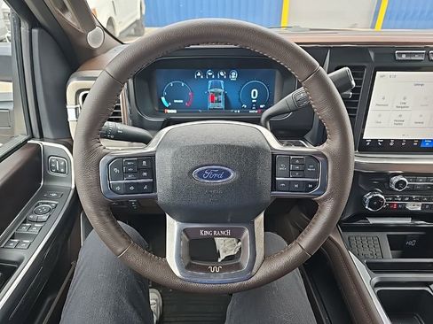 Used 2024 Ford F350 King Ranch w/ FX4 Off-Road Package image 11