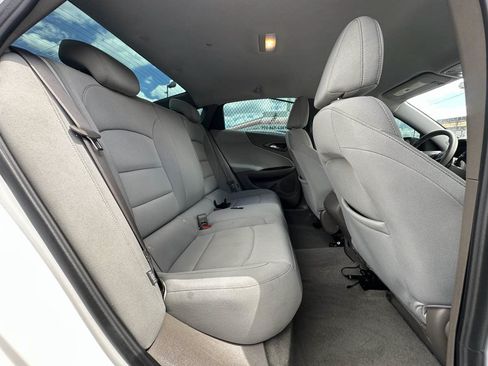 Used 2021 Chevrolet Malibu LS FWD image 29