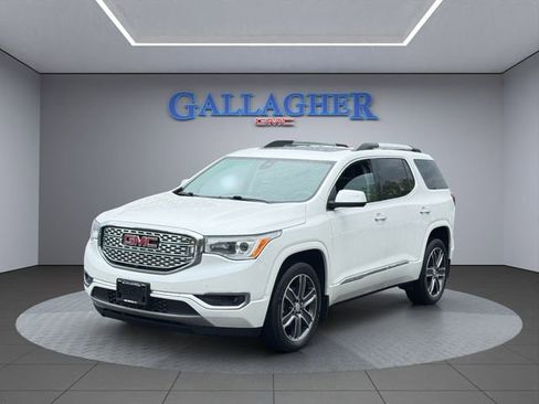 Used 2017 GMC Acadia Denali w/ Technology Package AWD/4WD image 10