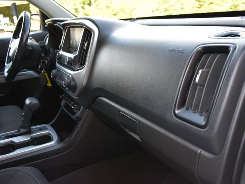 Used 2021 Chevrolet Colorado LT w/ Safety Package RWD image 21