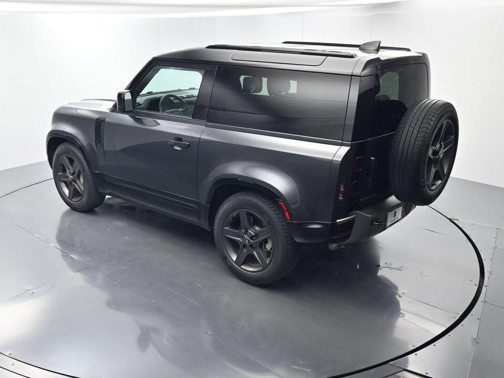 Used 2024 Land Rover Defender 90 X-Dynamic SE AWD/4WD image 31