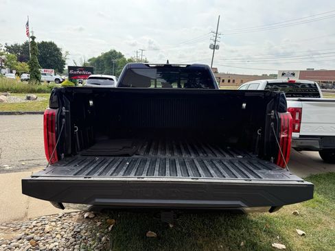 Used 2023 Toyota Tundra Limited AWD/4WD image 5