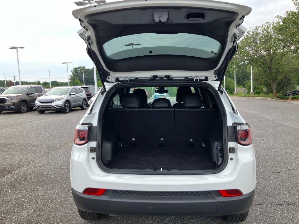 Used 2025 Jeep Compass Latitude AWD/4WD image 19