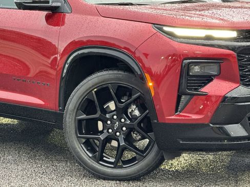 Used 2024 Chevrolet Traverse RS w/ LPO, Floor Liner Package image 13