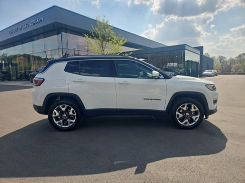 Used 2019 Jeep Compass Limited w/ Safety & Security Group image 4