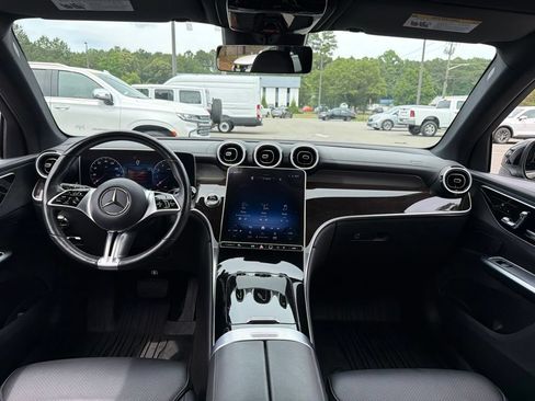 Used 2023 Mercedes-Benz GLC 300 4MATIC image 8