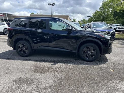 New 2026 Nissan Rogue SV FWD image 8