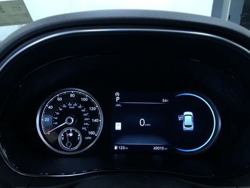 Used 2023 Genesis GV70 2.5T w/ Select Package image 32