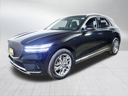 Certified 2025 Genesis GV70 2.5T image 3