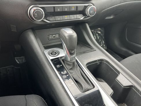 Certified 2023 Nissan Sentra SV image 8