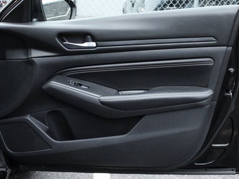 Used 2019 Nissan Altima 2.5 S image 18