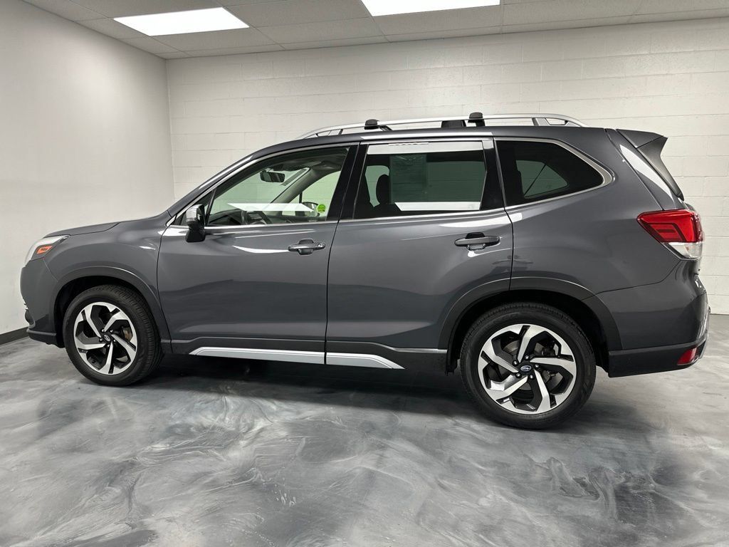 Used 2022 Subaru Forester Touring w/ Popular Package #2 AWD/4WD image 12