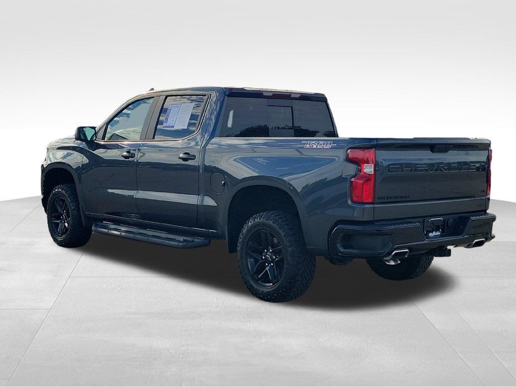 Used 2021 Chevrolet Silverado 1500 LT Trail Boss w/ Convenience Package II AWD/4WD image 4
