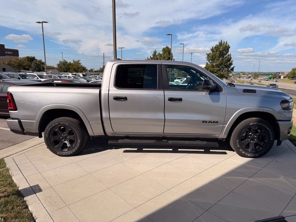 Used 2025 RAM 1500 Big Horn AWD/4WD image 10