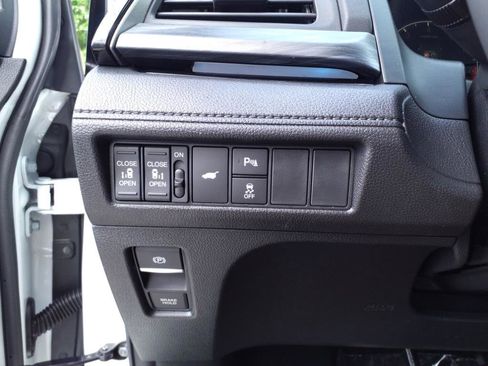 New 2025 Honda Odyssey Elite image 15