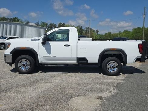 Used 2022 GMC Sierra 2500 Pro w/ Convenience Package image 2