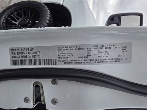 Used 2024 RAM 2500 Big Horn w/ Off Road Package image 32