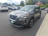 Used 2022 Nissan Rogue SV w/ SV Premium Package image 3