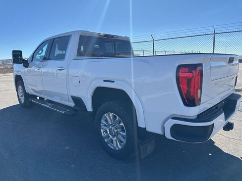 Used 2022 GMC Sierra 3500 Denali w/ Denali Ultimate Package image 4