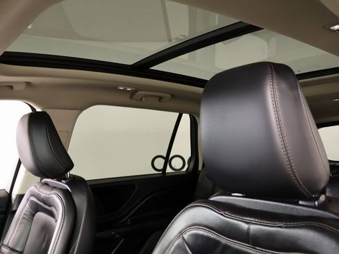 Used 2024 Lincoln Aviator Reserve image 16