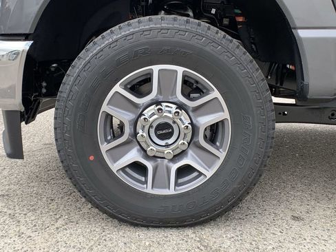 New 2026 Ford F250 Lariat w/ FX4 Off-Road Package AWD/4WD image 13