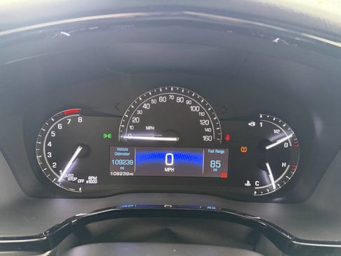 Used 2018 Cadillac XT5 Luxury w/ Driver Awareness Package image 15