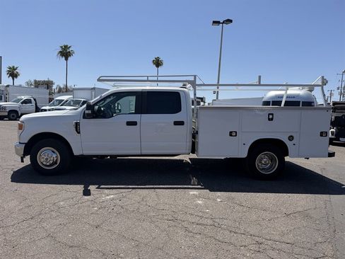 Used 2022 Ford F350 XL w/ Power Equipment Group RWD image 5