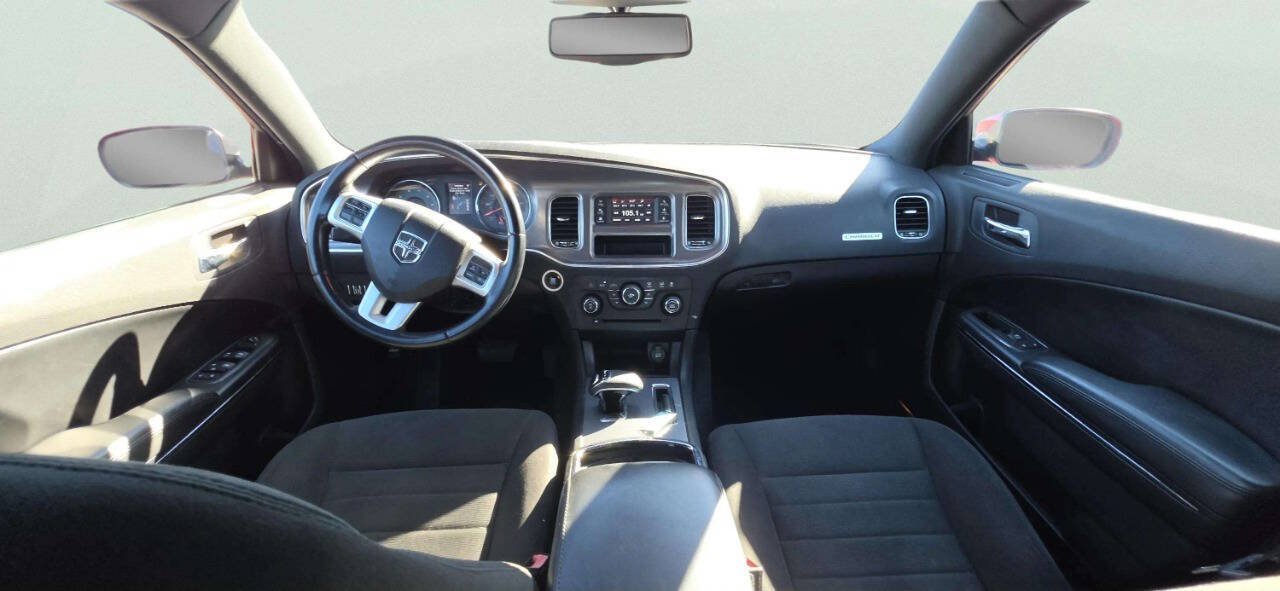 Used 2012 Dodge Charger SE w/ Sport Appearance Group RWD image 8