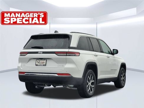 New 2025 Jeep Grand Cherokee Limited w/ Trailer Tow Package AWD/4WD image 3