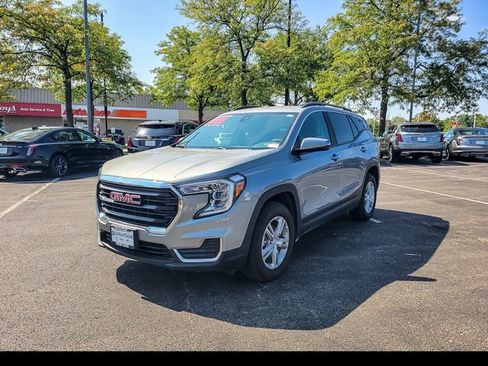 Used 2024 GMC Terrain SLE w/ Driver Convenience Package AWD/4WD image 7
