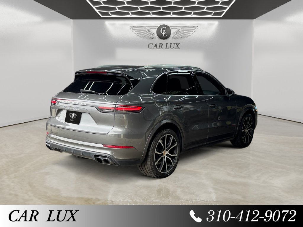 Used 2019 Porsche Cayenne Turbo AWD/4WD image 5